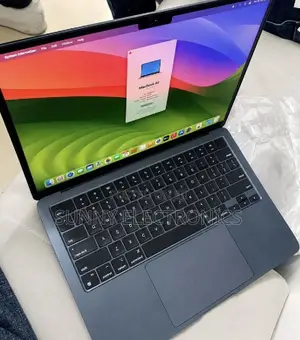 New Laptop Apple MacBook Air 2022 M2 8GB Apple M2 SSD 256GB