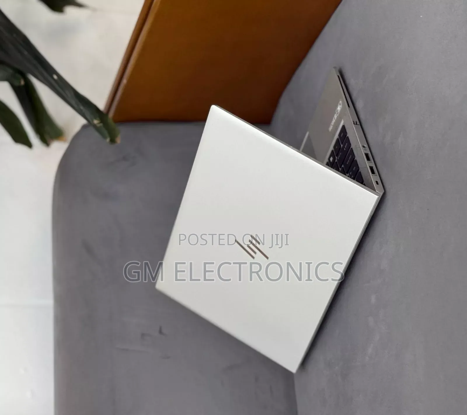New Laptop HP EliteBook 830 G8 16GB Intel Core i5 SSD 256GB