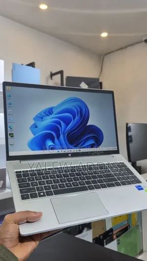 New Laptop HP ProBook 450 G8 16GB Intel Core i7 SSD 512GB