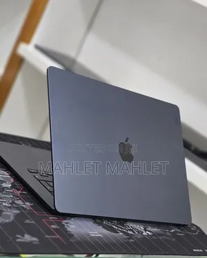 New Laptop Apple MacBook Air 2025 M4 16GB Apple M4 SSD 256GB