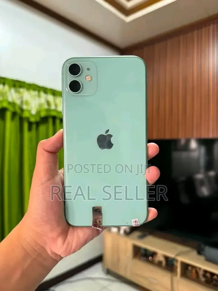 New Apple iPhone 11 128 GB