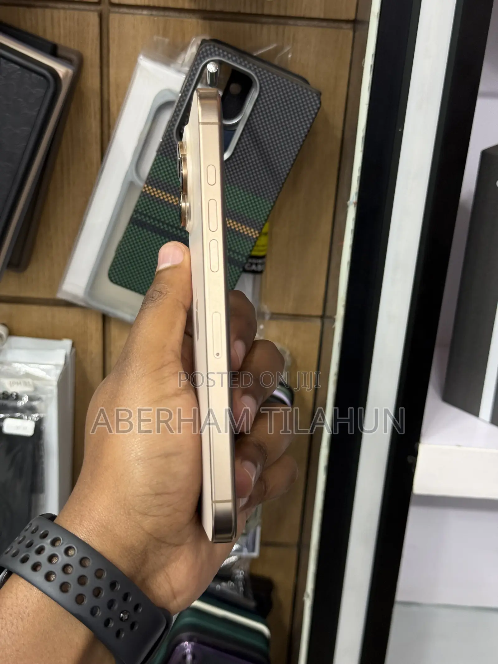 Apple iPhone 16 Pro Max 512 GB Gold