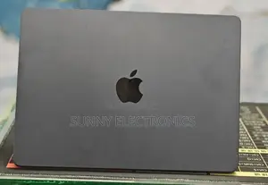 New Laptop Apple MacBook Air 2022 M2 8GB Apple M2 SSD 512GB