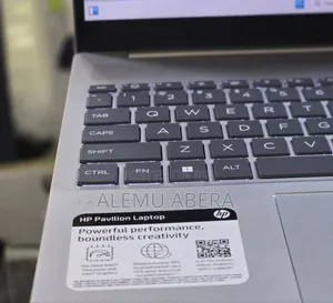 New Laptop HP Pavilion 15 8GB Intel Core Ultra 5 SSD 512GB