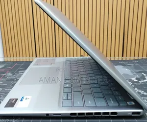New Laptop Dell Inspiron 14 7440 16GB Intel Core Ultra 7 SSD 1T