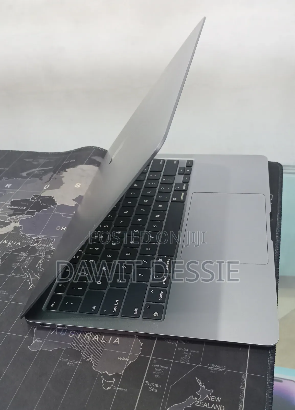 New Laptop Apple MacBook Air 2020 M1 8GB Apple M1 SSD 256GB