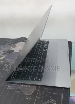 New Laptop Apple MacBook Air 2020 M1 8GB Apple M1 SSD 256GB