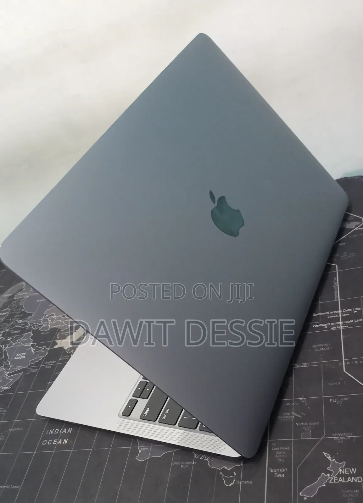 New Laptop Apple MacBook Air 2020 M1 8GB Apple M1 SSD 256GB