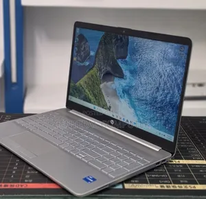 New Laptop HP 17-3000 16GB Intel Core i5 SSD 512GB