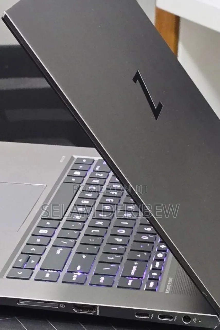 New Laptop HP ZBook 14 32GB Intel Core i9 SSD 512GB