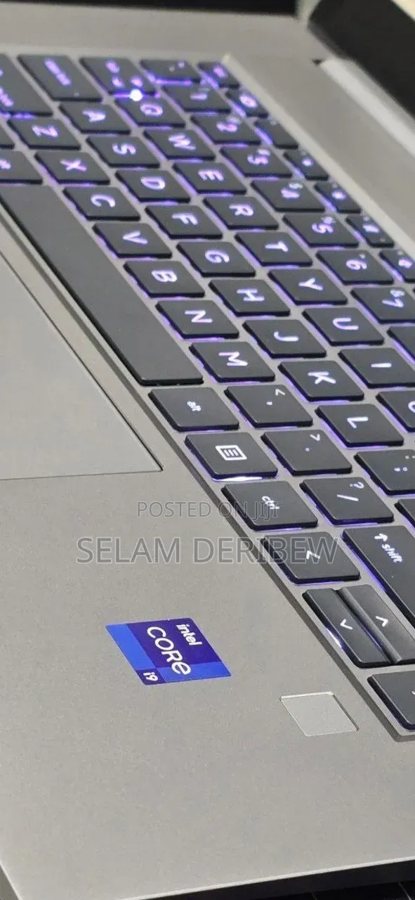 New Laptop HP ZBook 14 32GB Intel Core i9 SSD 512GB