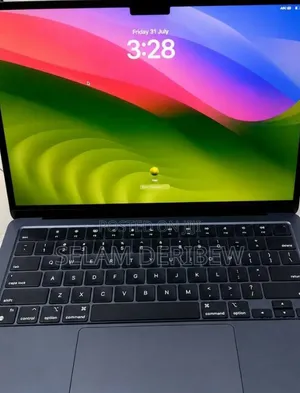 New Laptop Apple MacBook Air 2022 M2 8GB Apple M2 SSD 256GB