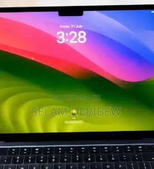 New Laptop Apple MacBook Air 2022 M2 8GB Apple M2 SSD 256GB