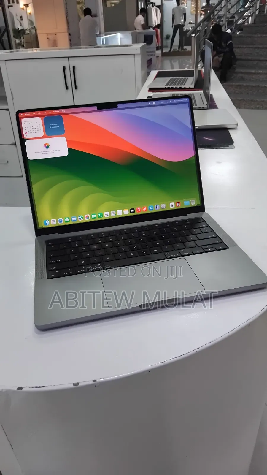 New Laptop Apple MacBook Pro 2021 M1 32GB Apple M1 Pro SSD 512GB