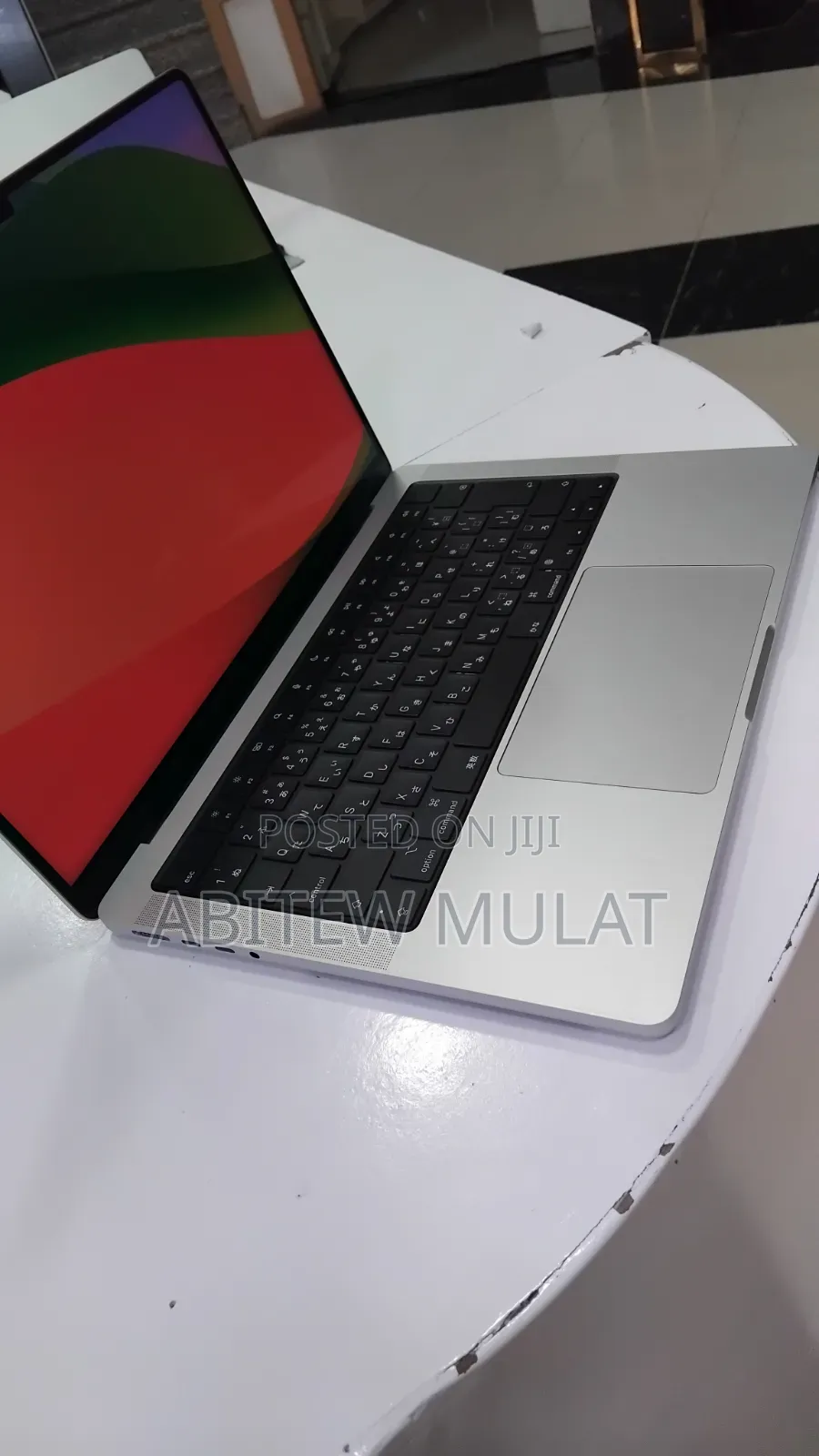 New Laptop Apple MacBook Pro 2024 M4 16GB Apple M4 Pro SSD 512GB