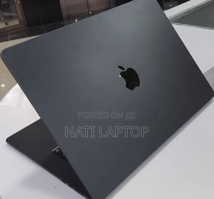 New Laptop Apple MacBook Air 2026 M5 16GB Apple M5 SSD 512GB