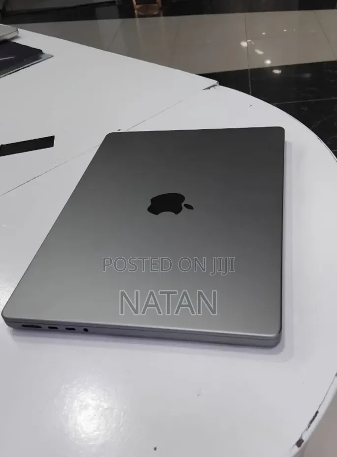 New Laptop Apple MacBook Pro 2021 M1 16GB Apple M1 Pro SSD 512GB