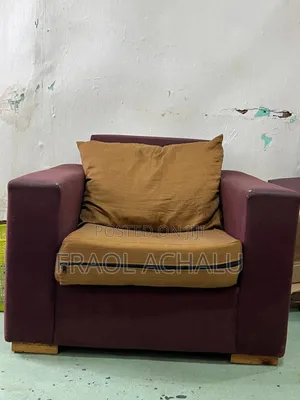 Sofa Urgent