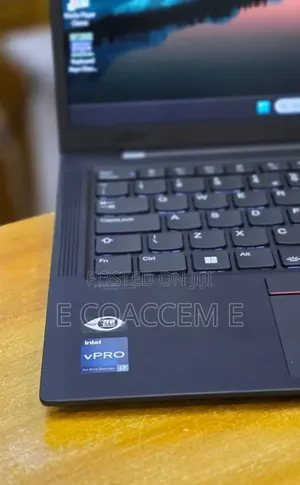 New Laptop Lenovo 16GB Intel Core i7 SSD 512GB