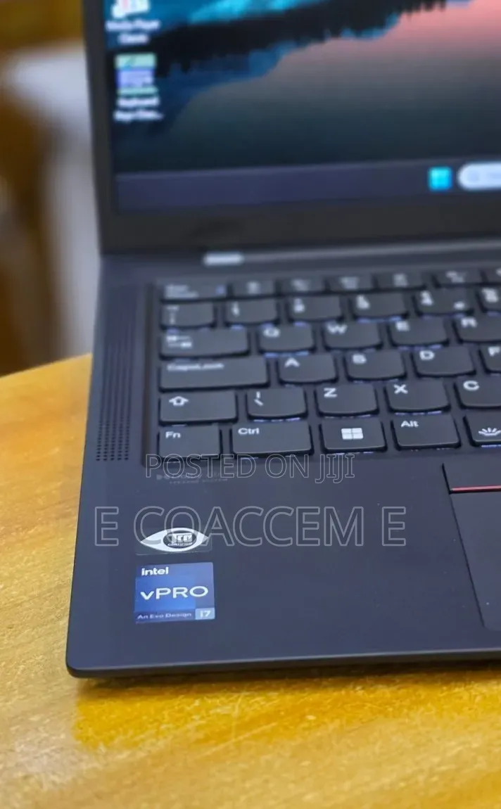 New Laptop Lenovo 16GB Intel Core i7 SSD 512GB