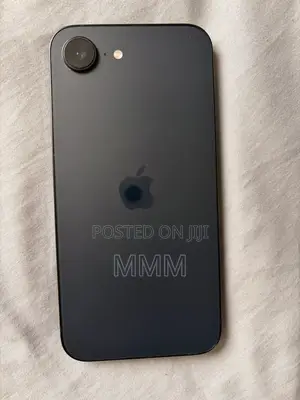 Apple iPhone 16e 128 GB Black