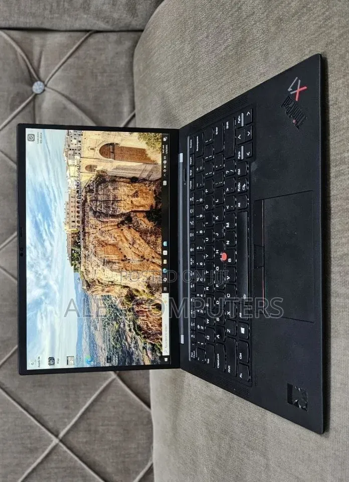New Laptop Lenovo ThinkPad X1 Carbon 16GB Intel Core i7 SSD 512GB
