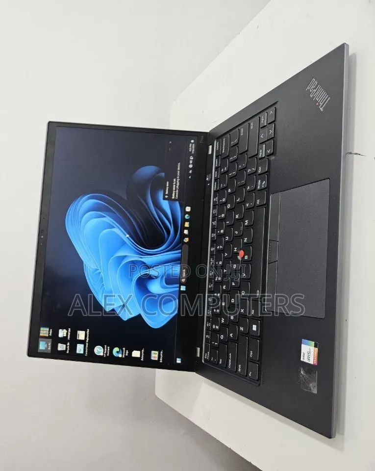 New Laptop Lenovo ThinkPad T14s Gen 2 16GB Intel Core i7 SSD 512GB