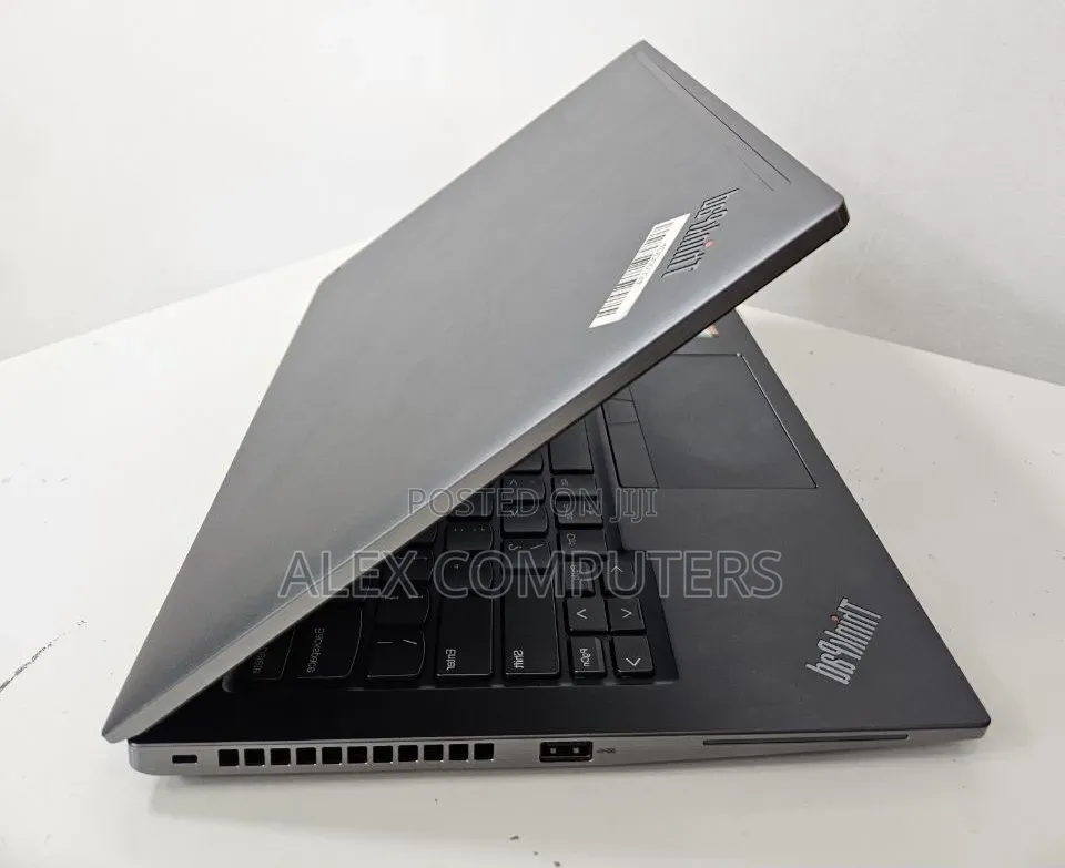 New Laptop Lenovo ThinkPad T14s Gen 2 16GB Intel Core i7 SSD 512GB