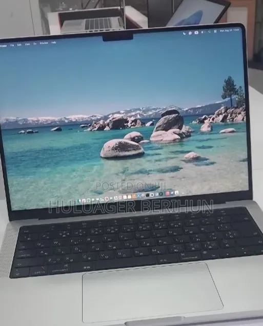 New Laptop Apple MacBook Pro 2024 M4 16GB Apple M4 SSD 512GB