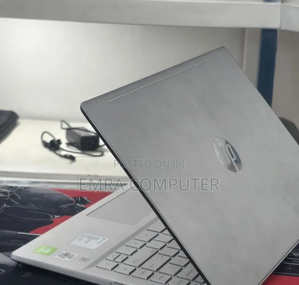 New Laptop HP 8GB Intel Core i5 SSD 512GB