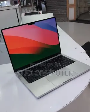 New Laptop Apple MacBook Pro 2024 M4 Pro 16GB Apple M4 Pro SSD 512GB