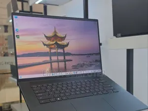 New Laptop Dell 16GB Intel Core i7 SSD 512GB