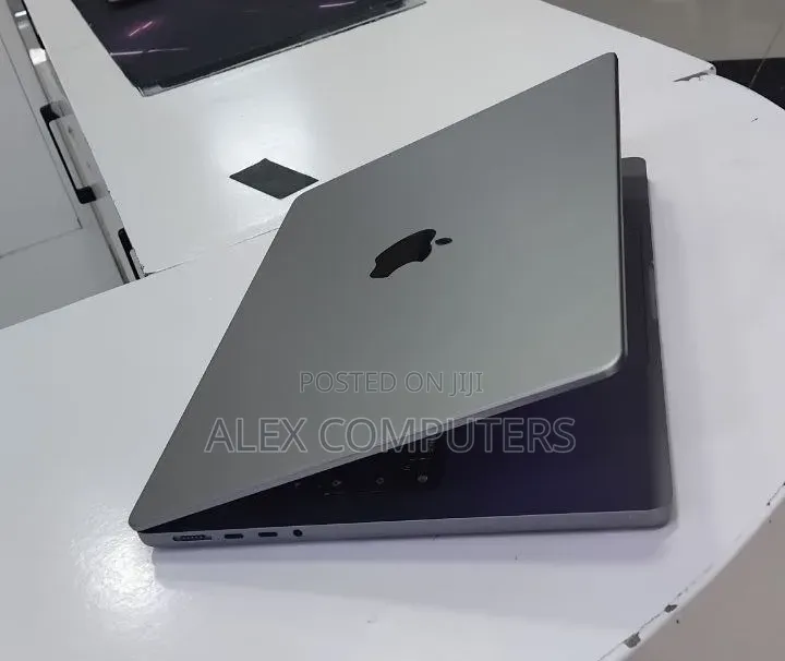 New Laptop Apple MacBook Pro 2021 M1 32GB Apple M1 Pro SSD 1T