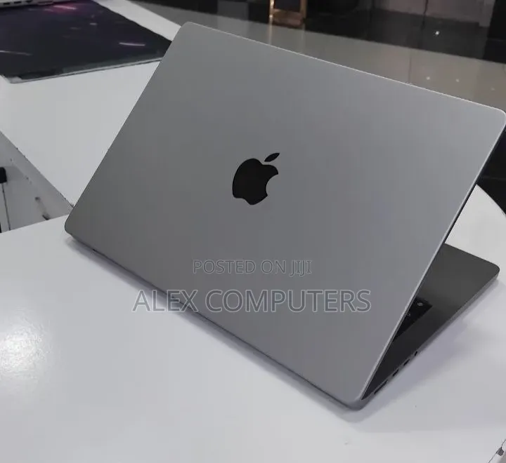 New Laptop Apple MacBook Pro 2021 M1 32GB Apple M1 Pro SSD 1T