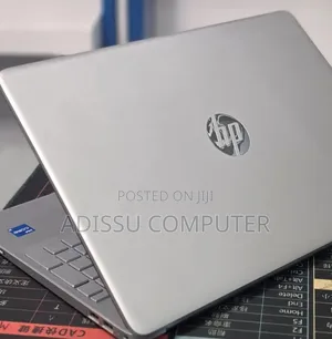 New Laptop HP Pavilion 15 8GB Intel Core i5 SSD 128GB