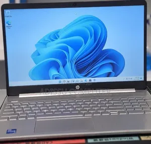 New Laptop HP Pavilion 15 8GB Intel Core i5 SSD 128GB