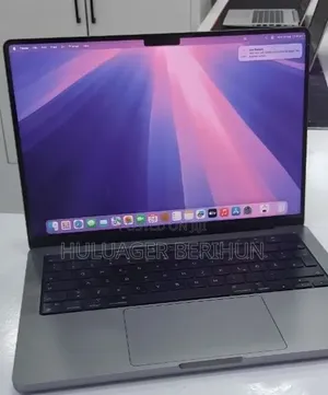 New Laptop Apple MacBook Pro 2021 M1 32GB Apple M1 Pro SSD 1T