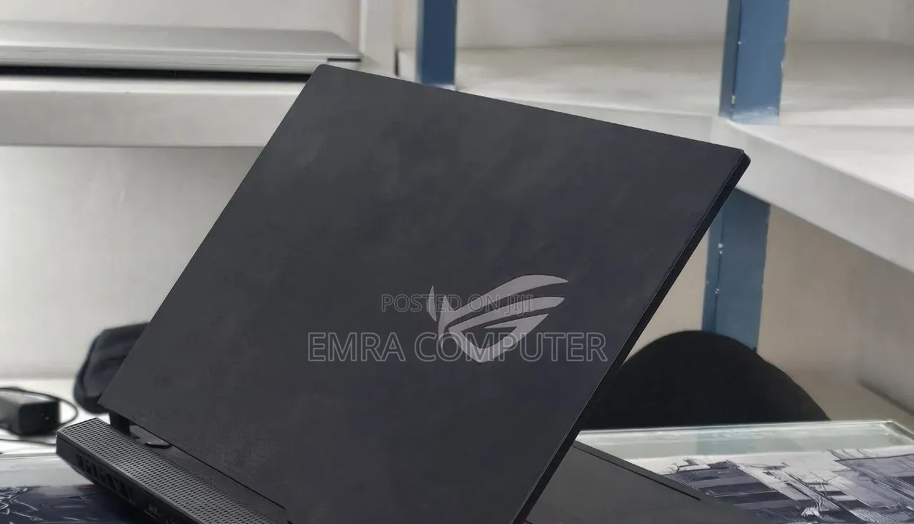 New Laptop Asus 16GB AMD Ryzen 9 SSD 512GB