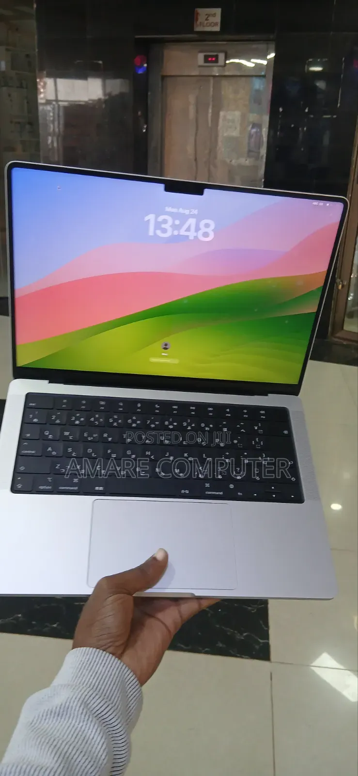 New Laptop Apple MacBook Pro 2024 M4 16GB Apple M4 Pro SSD 512GB