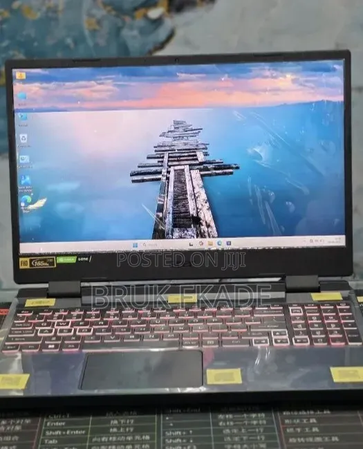 New Laptop HP OmniBook Ultra Flip 14" 16GB Intel Core 7 SSD 512GB