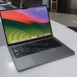 New Laptop Apple MacBook Pro 2021 M1 32GB Apple M1 Pro SSD 1T