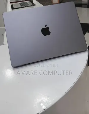 New Laptop Apple MacBook Pro 2021 M1 32GB Apple M1 Pro SSD 512GB