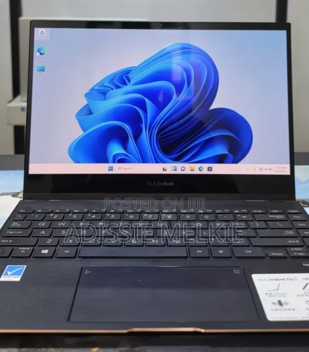 New Laptop Asus Zenbook 14 16GB Intel Core i7 SSD 512GB