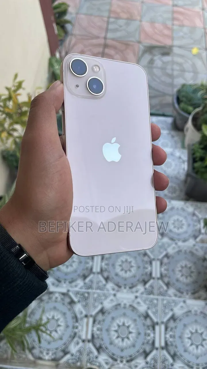 Apple iPhone 13 128 GB Pink