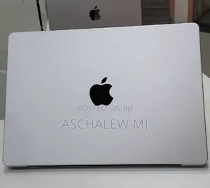 New Laptop Apple MacBook Pro 2024 M4 Pro 16GB Apple M4 Pro SSD 512GB