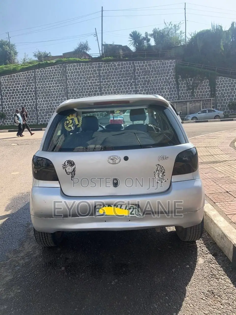 Toyota Vitz 2001 Silver