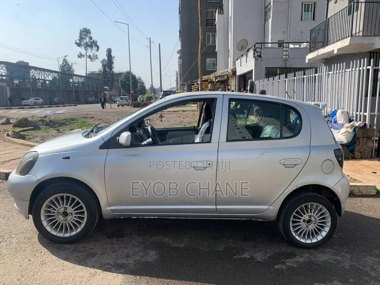 Toyota Vitz 2001 Silver