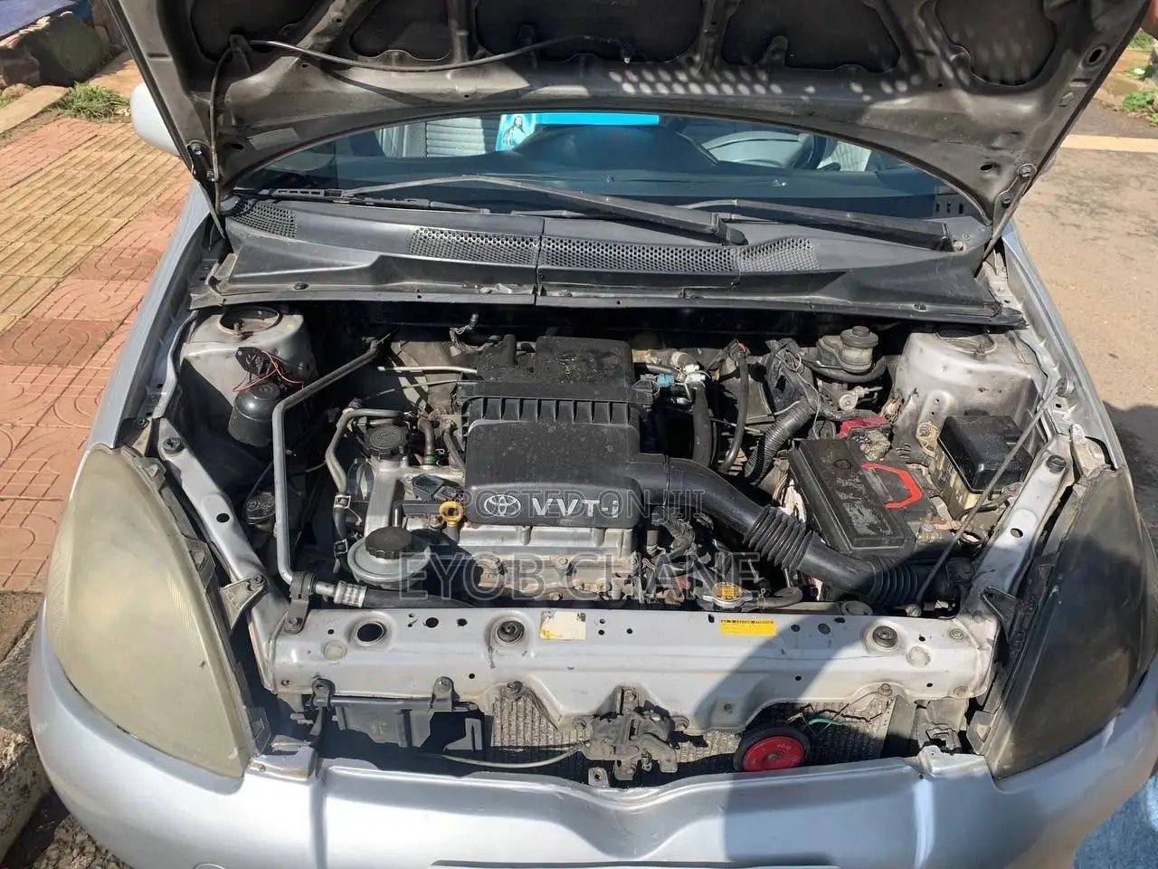 Toyota Vitz 2001 Silver