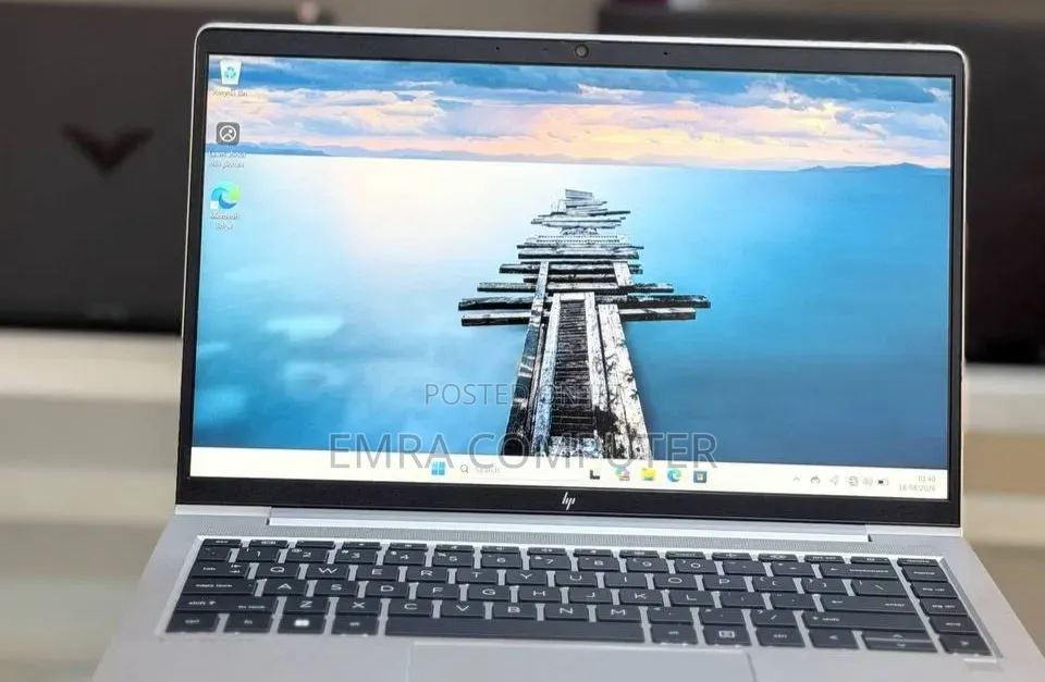 New Laptop HP 16GB AMD Ryzen 5 SSD 512GB