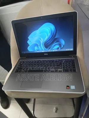 New Laptop Dell Inspiron 15 8GB Intel Core i7 SSD 1T